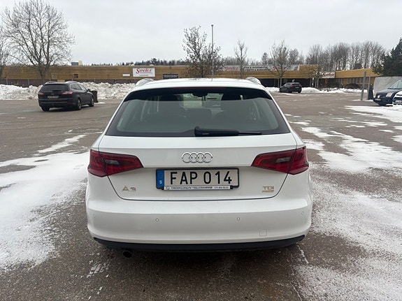 Audi A3 3 of 5