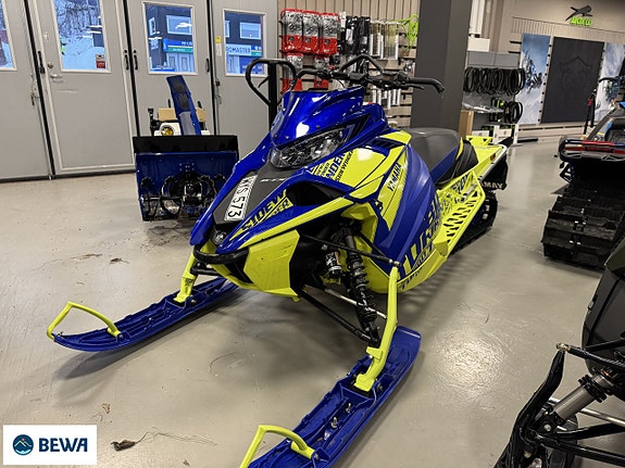 Yamaha Sidewinder BTX 153 LE