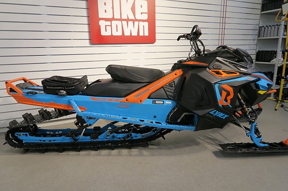 Lynx Boondocker 850 DS 3900 3 of 7