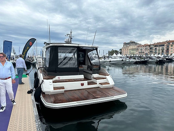 Marex 440 Gourmet Cruiser 2025 VP IPS 650 3 kabiner 7 of 12