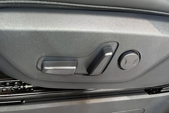 Kia PV5 12 of 30