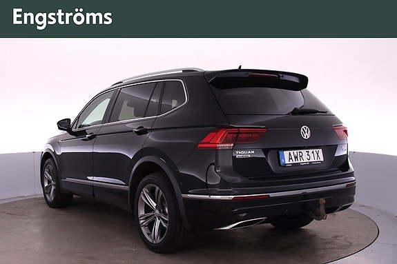 Volkswagen Tiguan Allspace 4 of 5