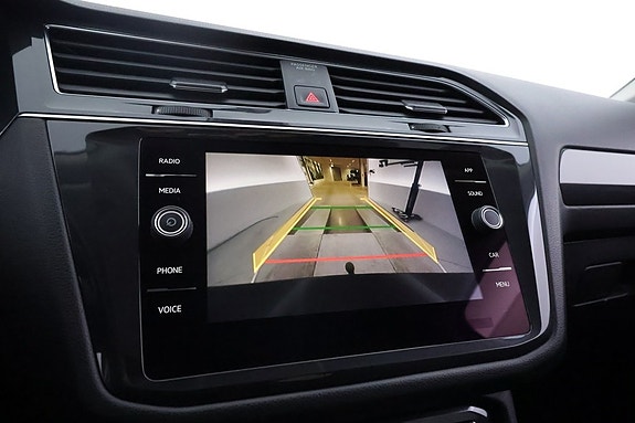 Volkswagen Tiguan Allspace 16 of 22