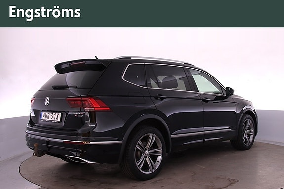 Volkswagen Tiguan Allspace 3 of 5