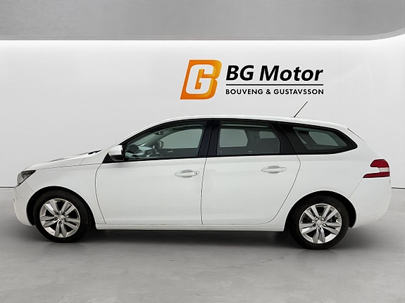 Peugeot 308 SW 7 of 18