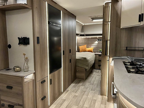 Kabe Royal 630 GLE KS 14 of 19