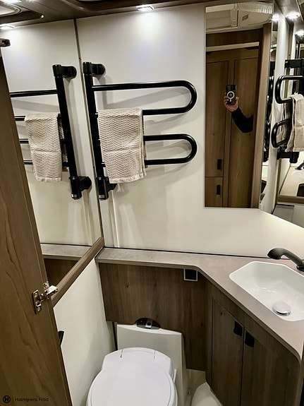 Kabe Royal 630 GLE KS 16 of 19