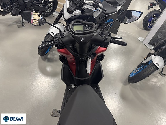Yamaha RAYZR 125 2 of 4
