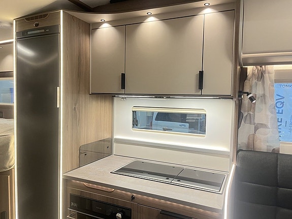 Kabe NOVUM C720 LGB (Light+ALDE+Litium+Adaptiv+Aut 170hk) 17 of 28