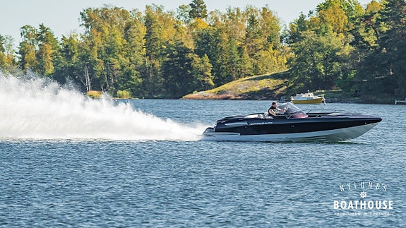 Hydrolift S-24 | Ilmor M10-725 16 of 30