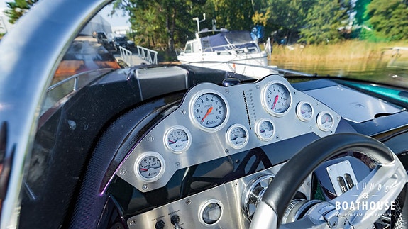 Hydrolift S-24 | Ilmor M10-725 25 of 30