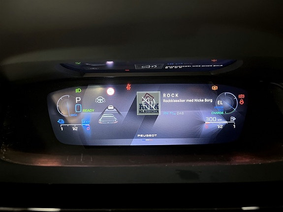 Peugeot 408 8 of 17