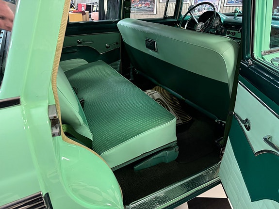 Ford Country 20 of 27