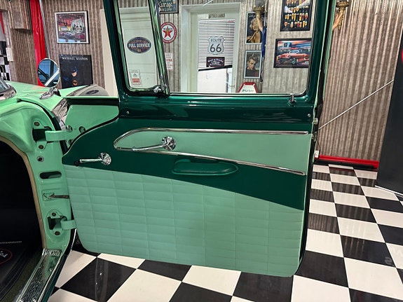 Ford Country 18 of 27