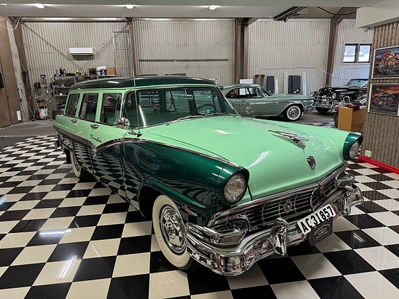 Ford Country 4 of 27