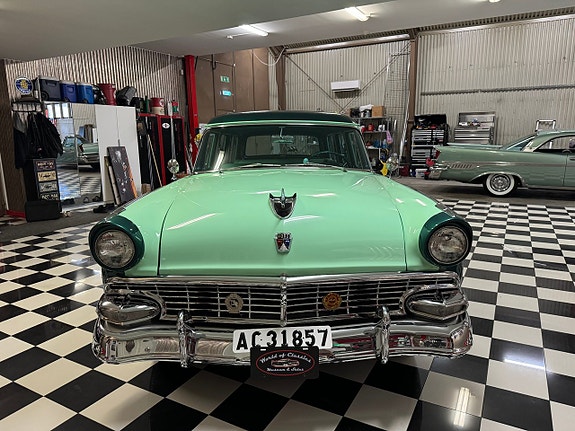 Ford Country 3 of 27