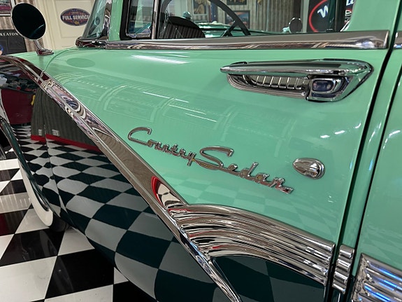 Ford Country 10 of 27