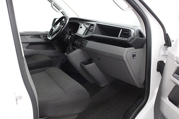 Volkswagen Transporter 9 of 14