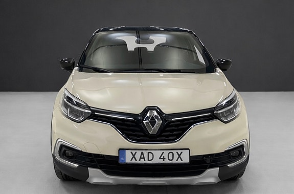 Renault Captur 2 of 7