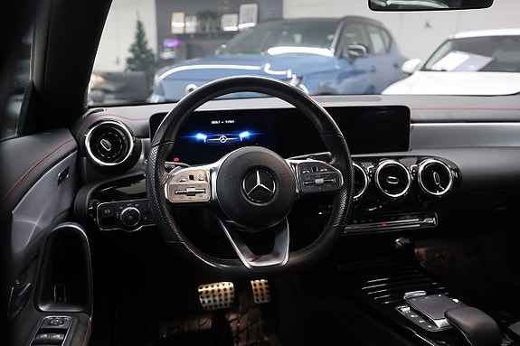 Mercedes-Benz CLA200 17 of 21