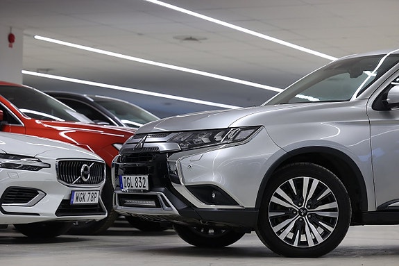 Mitsubishi Outlander 4 of 5