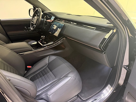 Land Rover Range Rover Sport 20 of 24