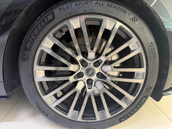 Land Rover Range Rover Sport 7 of 24