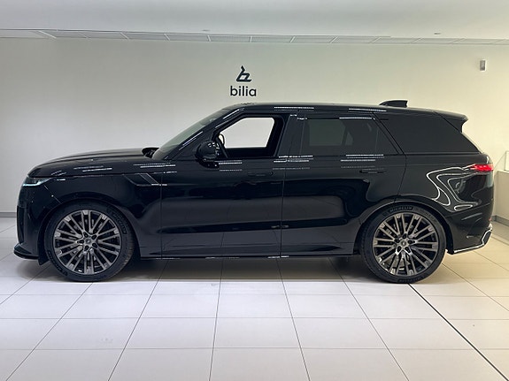 Land Rover Range Rover Sport 3 of 24