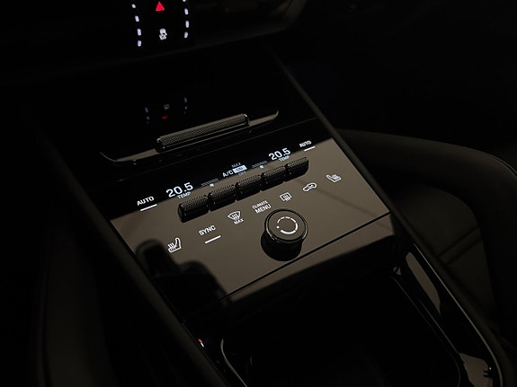 Porsche Cayenne 18 of 19
