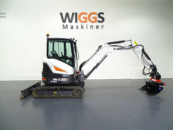 Bobcat E35Z - 23 / Rototilt R1 / Grip / S40 2 of 5