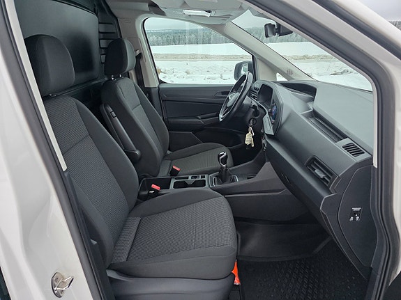 Volkswagen Caddy 4 of 5