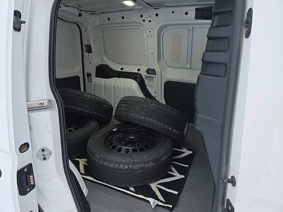 Volkswagen Caddy 5 of 5
