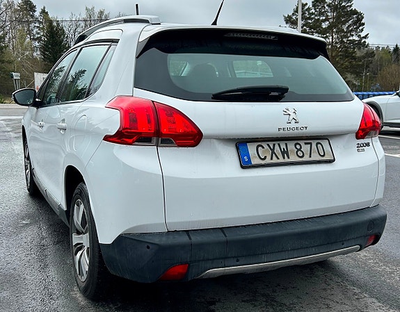 Peugeot 2008 6 of 15