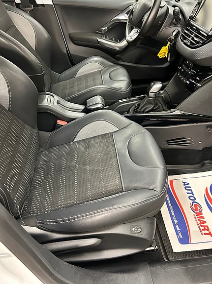 Peugeot 2008 10 of 15