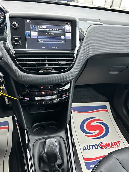 Peugeot 2008 13 of 15