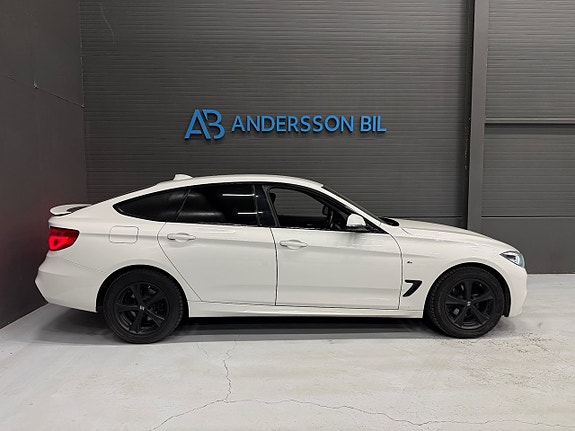 BMW 320d 5 of 5