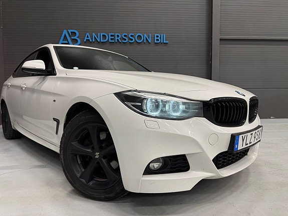BMW 320d 3 of 5