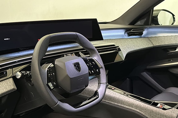 Peugeot 3008 4 of 5