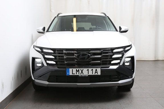 Hyundai Tucson 2 of 29