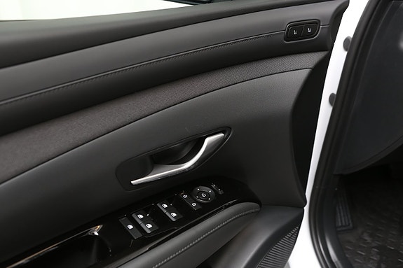 Hyundai Tucson 16 of 29