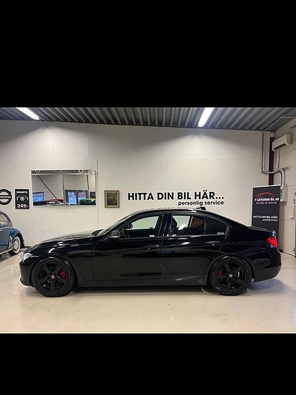 BMW 320d 2 of 9