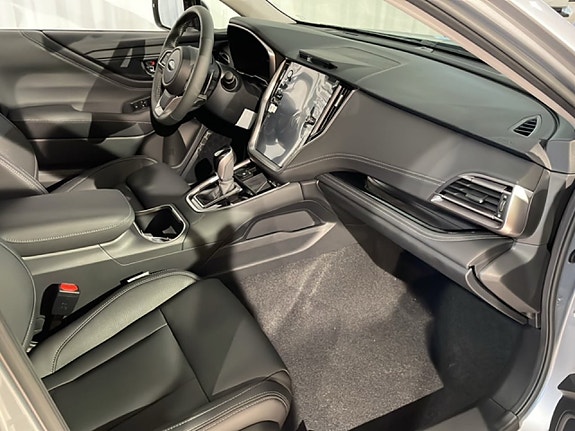 Subaru Outback 7 of 15