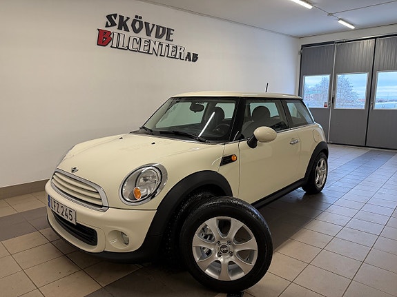MINI One 2 of 11