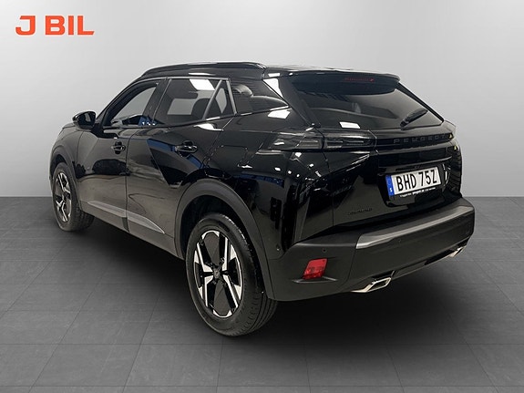 Peugeot 2008 3 of 5