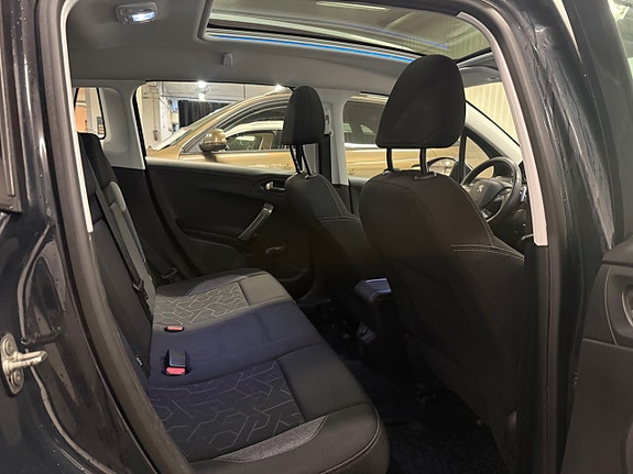 Peugeot 2008 22 of 27