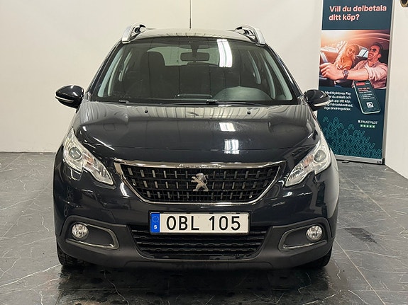 Peugeot 2008 2 of 5