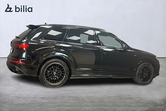 Audi Q7 6 of 17