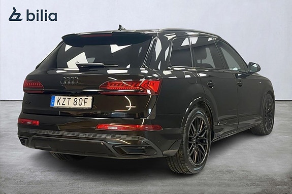 Audi Q7 7 of 17