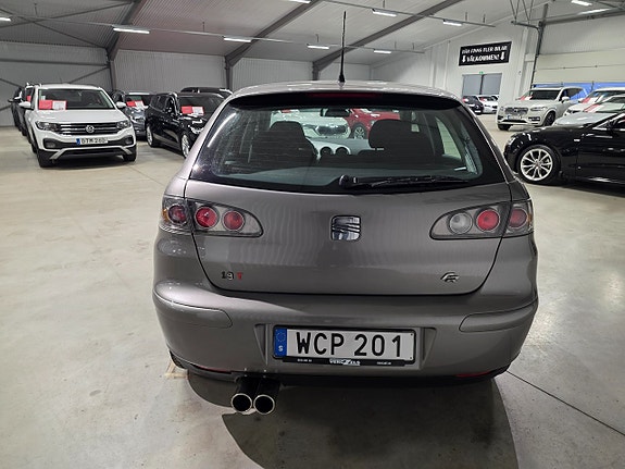 Seat Ibiza 4 of 5
