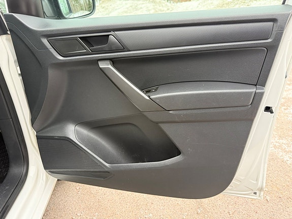 Volkswagen Caddy 12 of 19